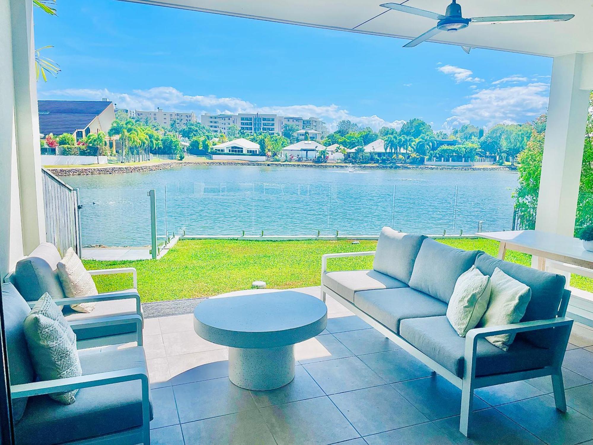 Blue Lagoon Villa B Cairns Eksteriør bilde